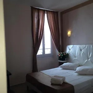 Hotel Arcotel 4 Minutes Du Palais Des Festivals - New Management New Team - Old Revievv, Cannes