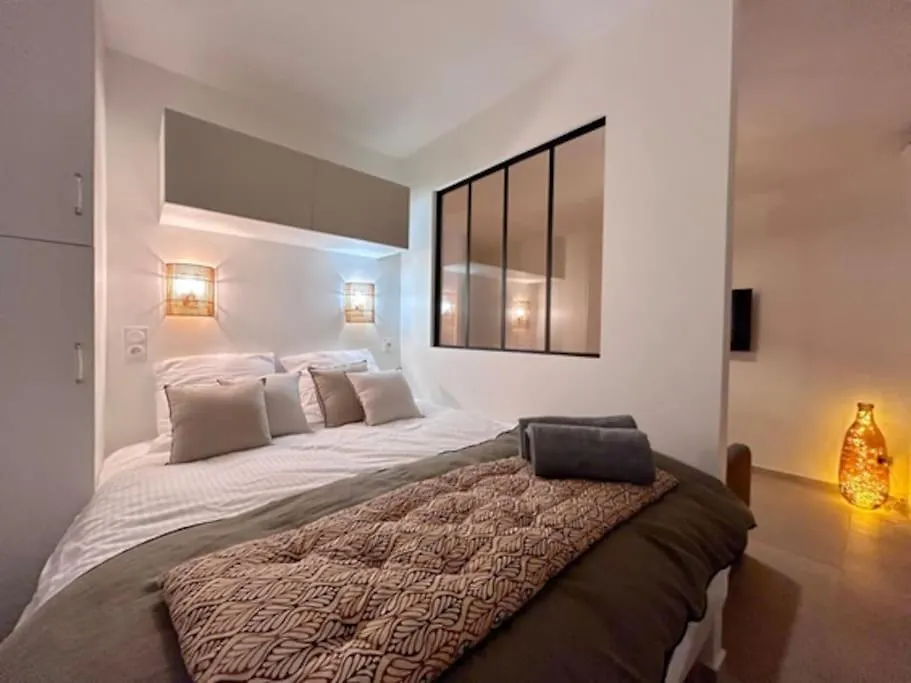 Appartement Cannes 1 Chambre - Qg 0*,  France